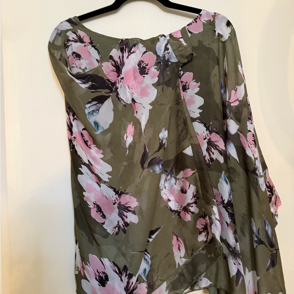 Le Marais Olive Green Blouse